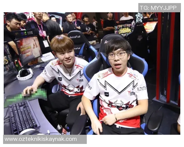 JDG战队在世界冠军杯积分榜上以73分稳居第一位置展现强劲实力实时新闻